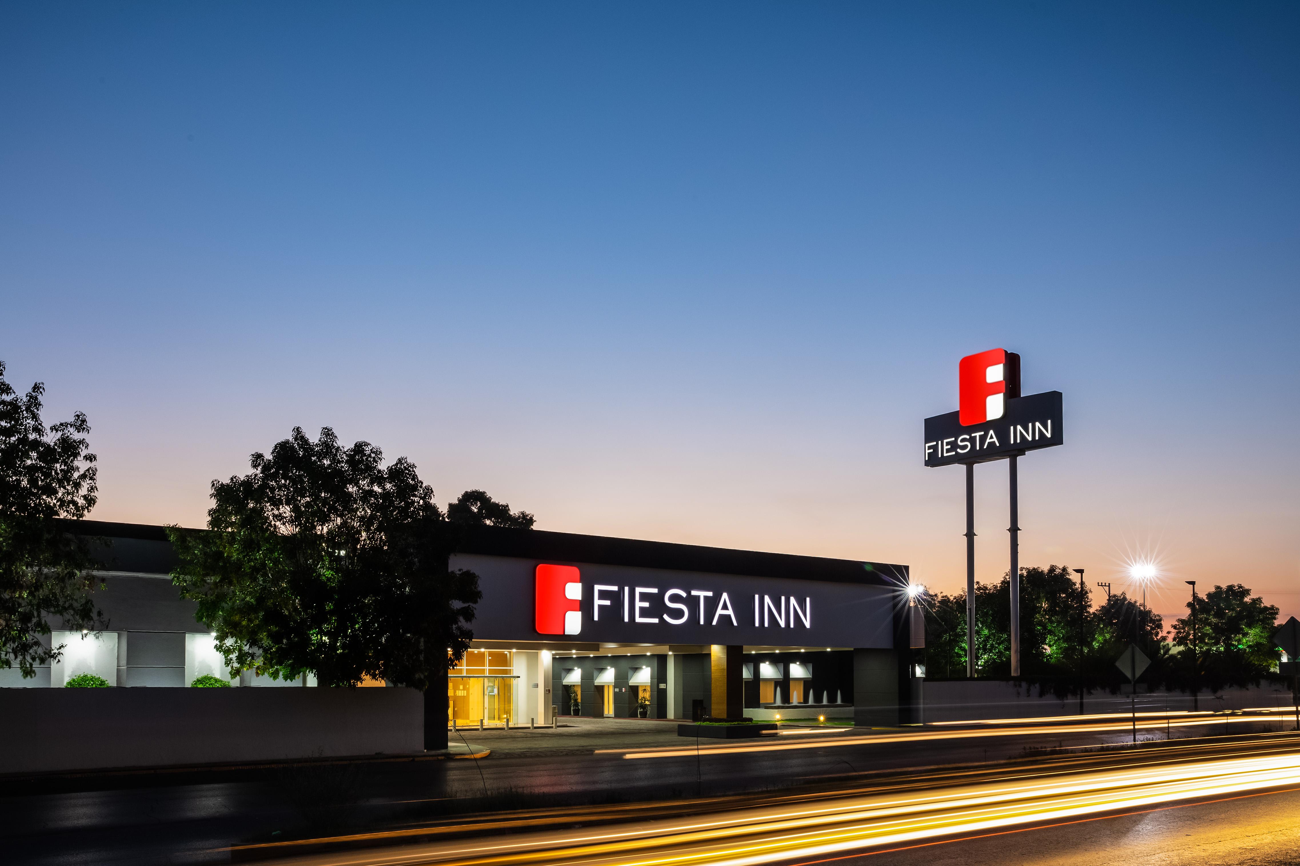 Fiesta Inn San Luis Potosi Glorieta Juarez Esterno foto