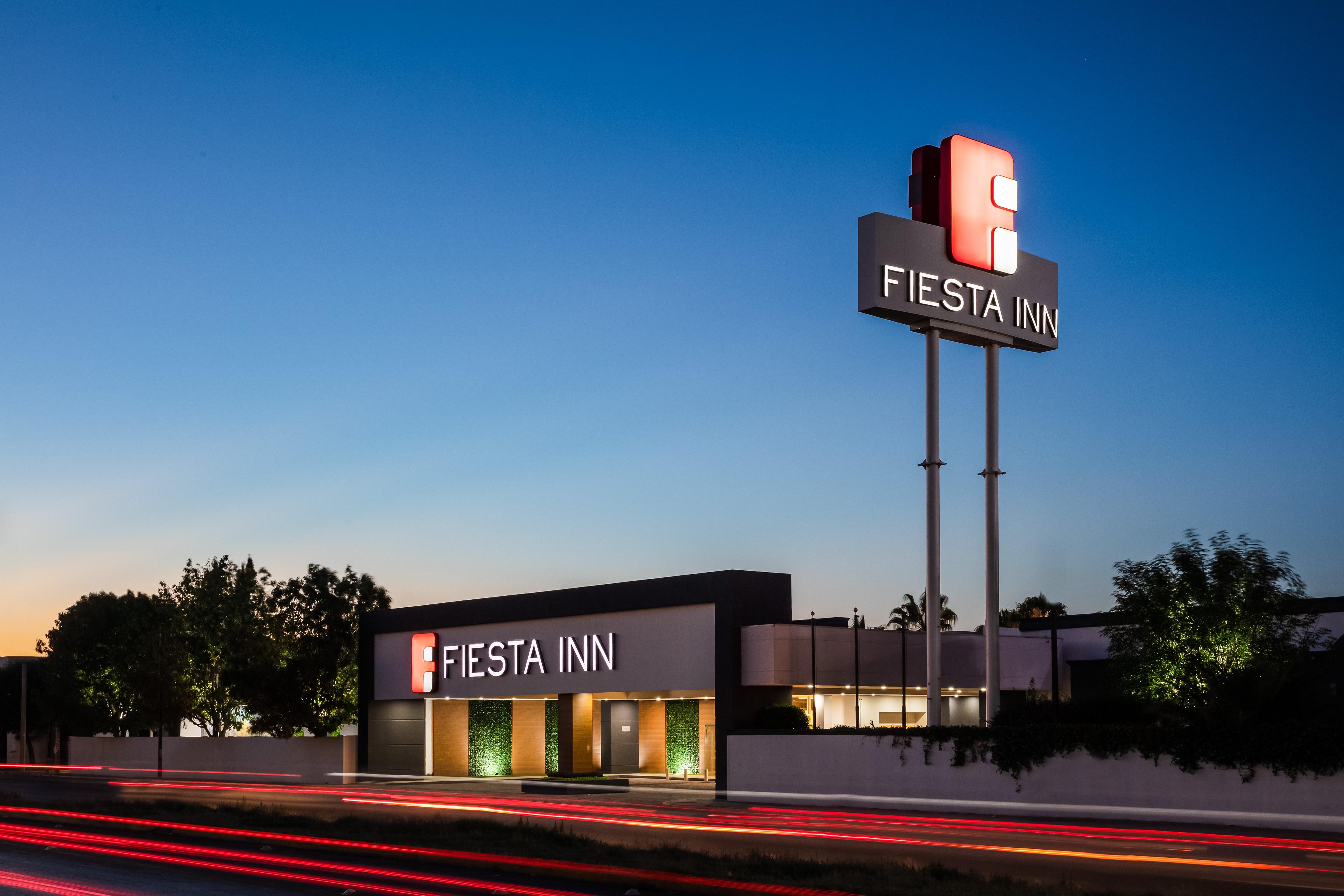 Fiesta Inn San Luis Potosi Glorieta Juarez Esterno foto