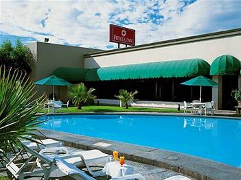 Fiesta Inn San Luis Potosi Glorieta Juarez Esterno foto