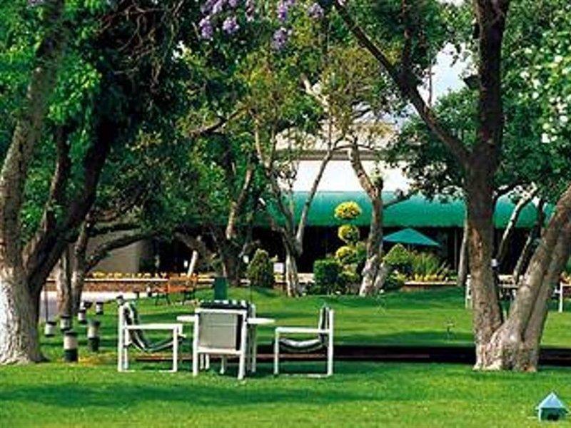 Fiesta Inn San Luis Potosi Glorieta Juarez Esterno foto
