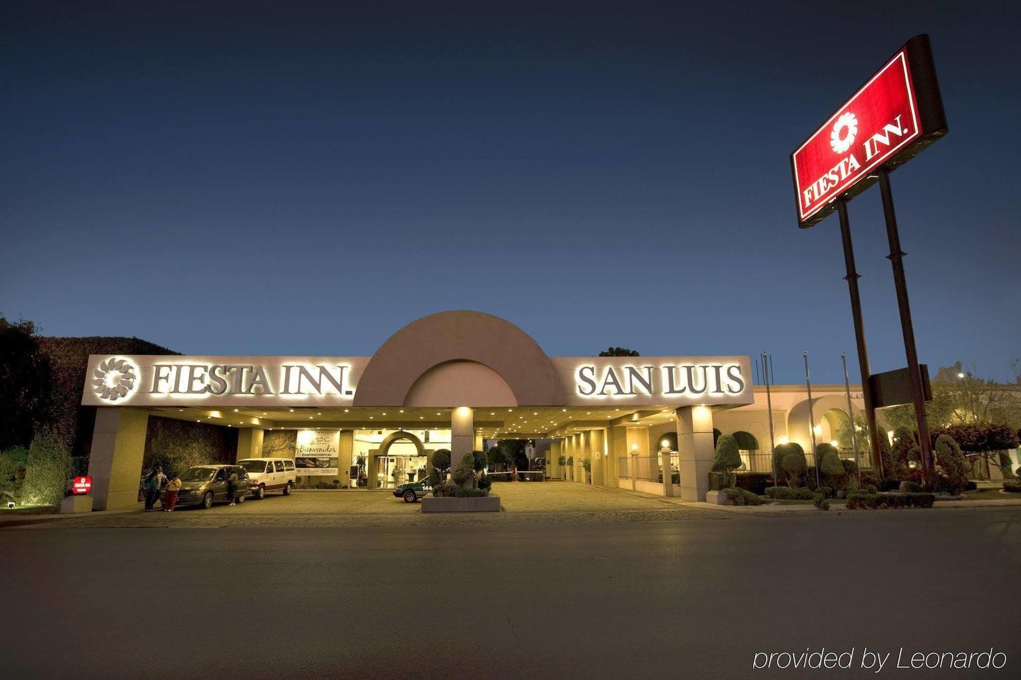 Fiesta Inn San Luis Potosi Glorieta Juarez Esterno foto